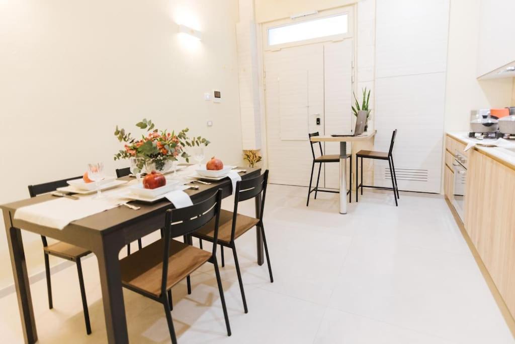 Il Melograno Suite Apartment Martina Franca Bagian luar foto